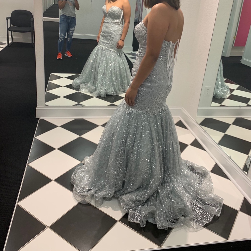 Prom dress